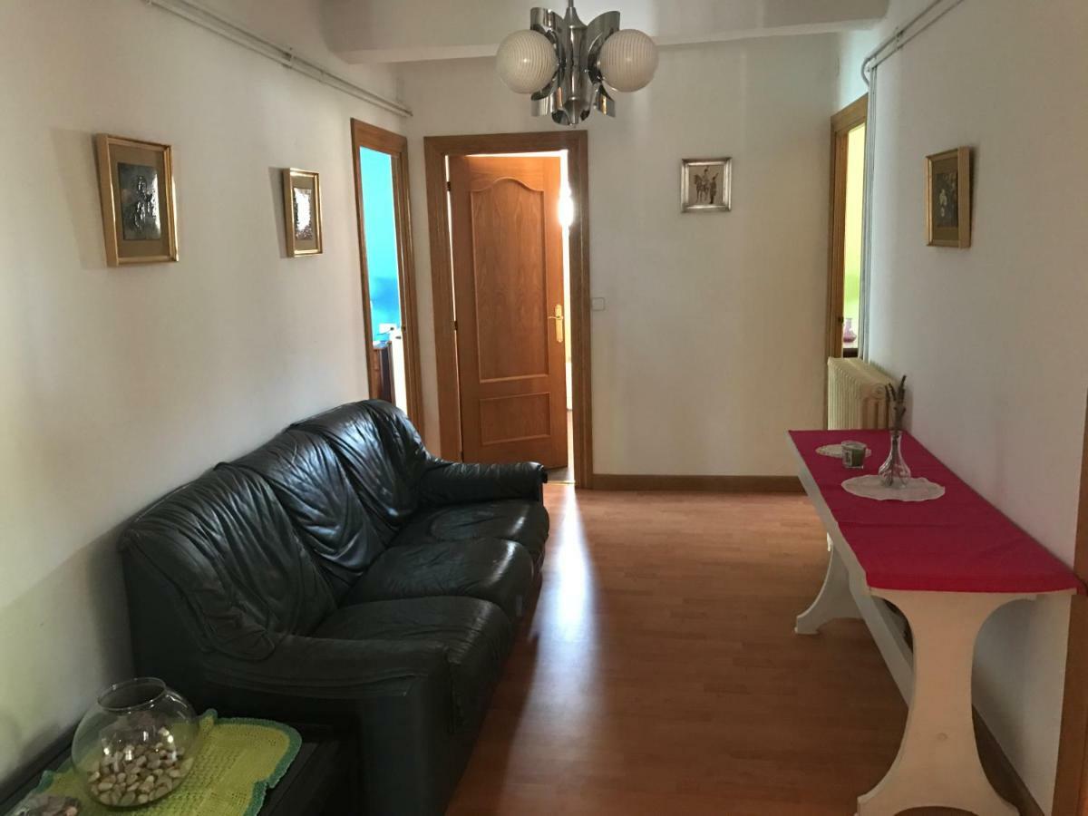 Casa De Pueblo Con Merendero Alquilable Opcionalmente Casarejos Ngoại thất bức ảnh