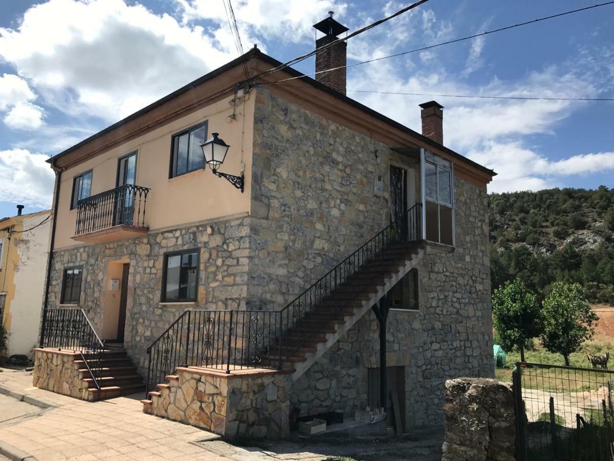 Casa De Pueblo Con Merendero Alquilable Opcionalmente Casarejos Ngoại thất bức ảnh